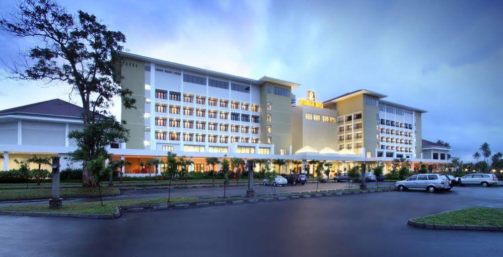 Sutanraja Hotel Manado Exterior photo