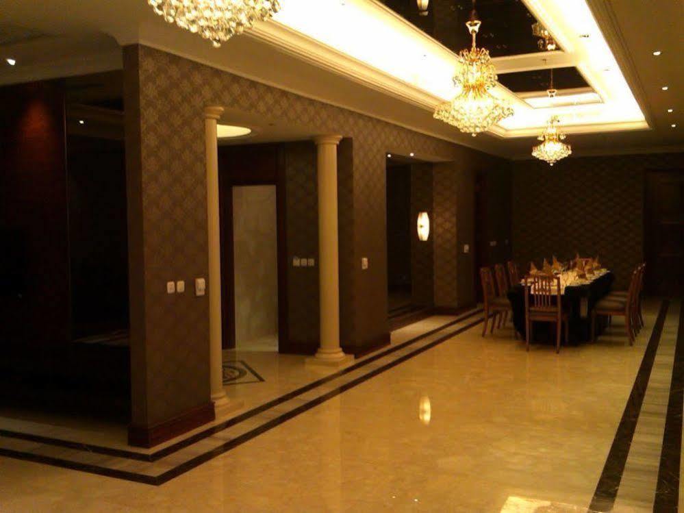 Sutanraja Hotel Manado Exterior photo